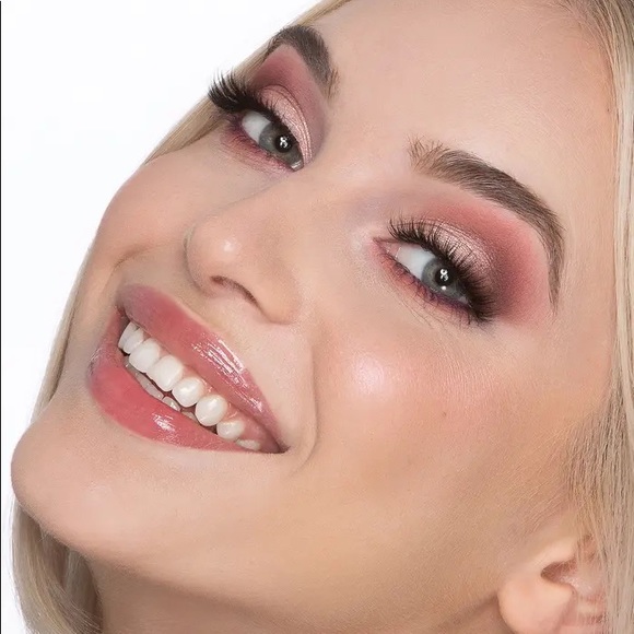 Too Faced Too Femme Ethereal Eyeshadow Palette - Picture 6 of 11